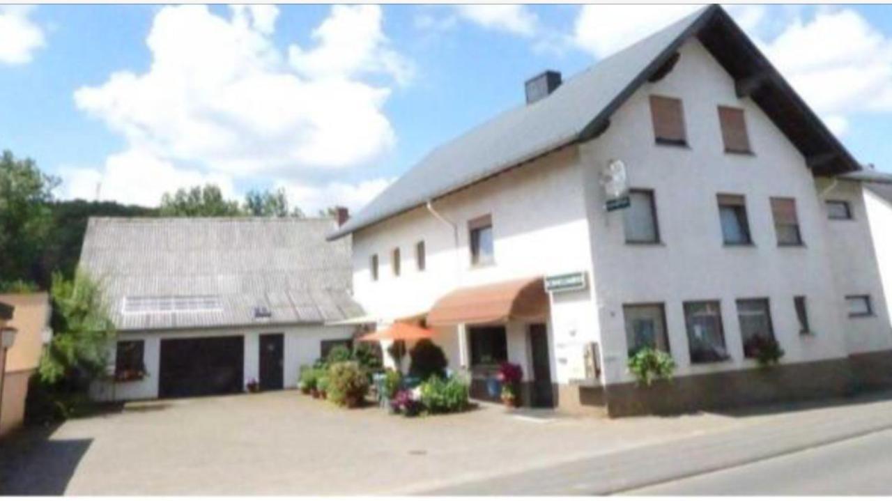 Pension Burgklause Schönecken Exteriör bild